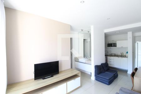 Sala de kitnet/studio à venda com 1 quarto, 45m² em Jacarepaguá, Rio de Janeiro