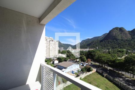 Varanda de kitnet/studio à venda com 1 quarto, 45m² em Jacarepaguá, Rio de Janeiro