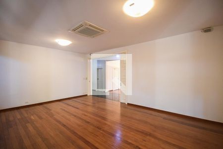 Sala de casa à venda com 4 quartos, 630m² em Jardim Guedala, São Paulo