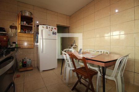 cozinha de casa à venda com 3 quartos, 158m² em Vila Nivi, São Paulo