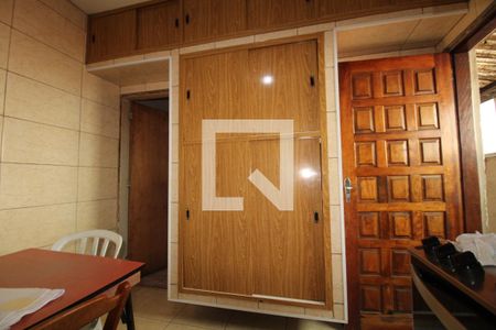 cozinha de casa à venda com 3 quartos, 158m² em Vila Nivi, São Paulo