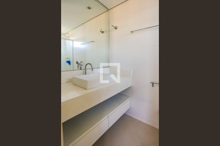 Apartamento para alugar com 151m², 4 quartos e 3 vagas Apartamento para alugar com 151m², 4 quartos e 3 vagasSuíte 2 - Banheiro