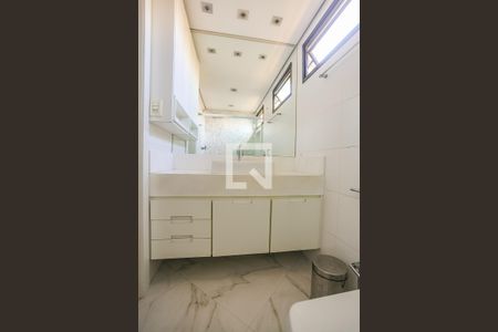 Apartamento para alugar com 151m², 4 quartos e 3 vagas Apartamento para alugar com 151m², 4 quartos e 3 vagasSuíte 1 - Banheiro
