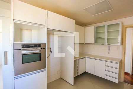 Apartamento para alugar com 151m², 4 quartos e 3 vagas Apartamento para alugar com 151m², 4 quartos e 3 vagasCozinha