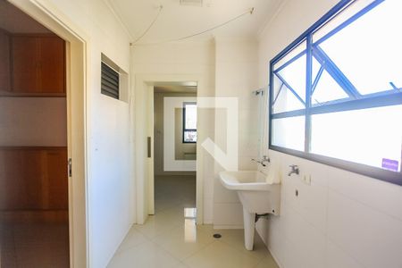Apartamento para alugar com 151m², 4 quartos e 3 vagas Apartamento para alugar com 151m², 4 quartos e 3 vagasÁrea de Serviço