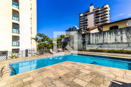 Apartamento para alugar com 151m², 4 quartos e 3 vagas Apartamento para alugar com 151m², 4 quartos e 3 vagasÁrea Comum - Piscina