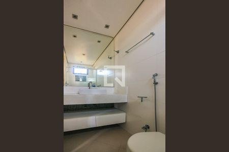 Apartamento para alugar com 151m², 4 quartos e 3 vagas Apartamento para alugar com 151m², 4 quartos e 3 vagasSuíte 2 - Banheiro