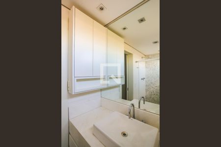 Apartamento para alugar com 151m², 4 quartos e 3 vagas Apartamento para alugar com 151m², 4 quartos e 3 vagasSuíte 1 - Banheiro