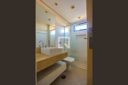 Apartamento para alugar com 151m², 4 quartos e 3 vagas Apartamento para alugar com 151m², 4 quartos e 3 vagasBanheiro