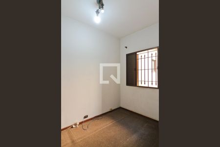 Casa à venda com 190m², 3 quartos e 4 vagasEscritório