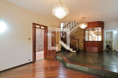 Sala de casa à venda com 3 quartos, 190m² em Jardim das Laranjeiras, São Paulo