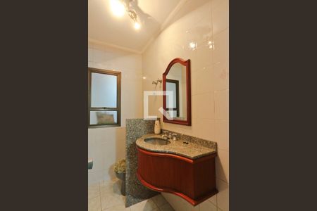 Lavabo de casa à venda com 3 quartos, 190m² em Jardim das Laranjeiras, São Paulo