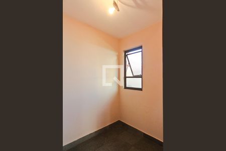 Casa à venda com 190m², 3 quartos e 4 vagasQuarto de serviço