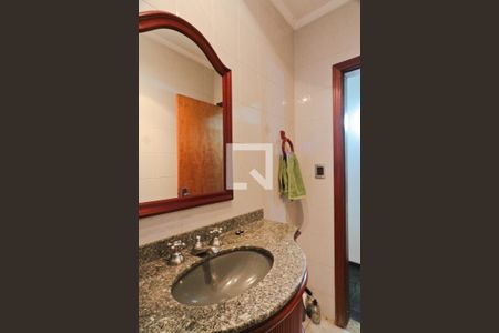 Lavabo de casa à venda com 3 quartos, 190m² em Jardim das Laranjeiras, São Paulo