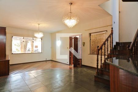 Sala de casa à venda com 3 quartos, 190m² em Jardim das Laranjeiras, São Paulo