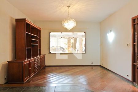 Sala de casa à venda com 3 quartos, 190m² em Jardim das Laranjeiras, São Paulo