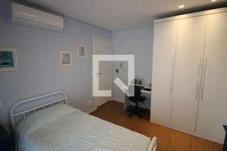 Quarto 1 de casa de condomínio à venda com 4 quartos, 392m² em Vila Bertioga, São Paulo