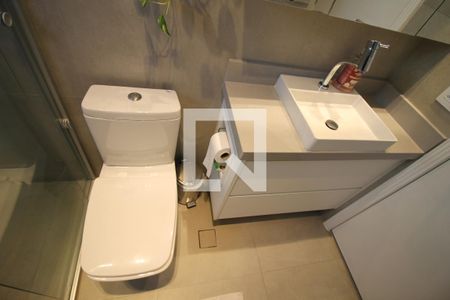 Casa de condomínio à venda com 392m², 4 quartos e 6 vagasBanheiro