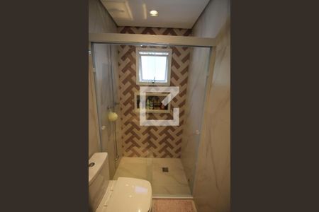 Casa de condomínio à venda com 392m², 4 quartos e 6 vagasQuarto 3 - Banheiro