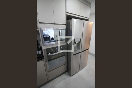 Casa de condomínio à venda com 392m², 4 quartos e 6 vagasCozinha