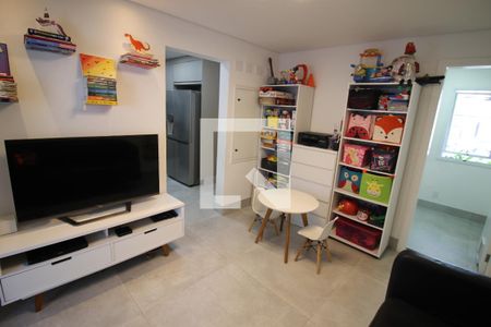 Casa de condomínio à venda com 392m², 4 quartos e 6 vagasSala de TV