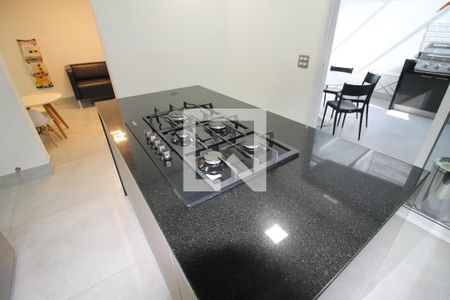 Casa de condomínio à venda com 392m², 4 quartos e 6 vagasCozinha