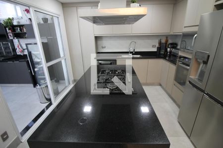 Casa de condomínio à venda com 392m², 4 quartos e 6 vagasCozinha