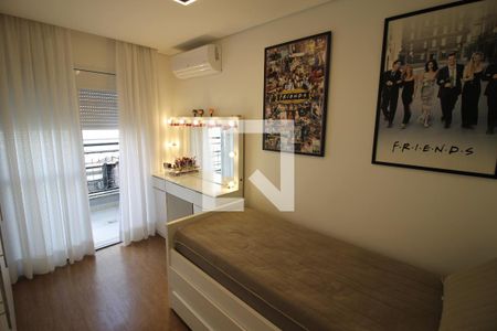 Casa de condomínio à venda com 392m², 4 quartos e 6 vagasQuarto 2