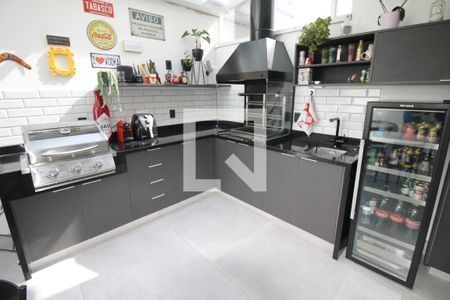 Casa de condomínio à venda com 392m², 4 quartos e 6 vagasÁrea gourmet