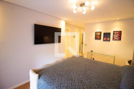 Casa de condomínio à venda com 392m², 4 quartos e 6 vagas Casa de condomínio à venda com 392m², 4 quartos e 6 vagasQuarto 4 - Suíte