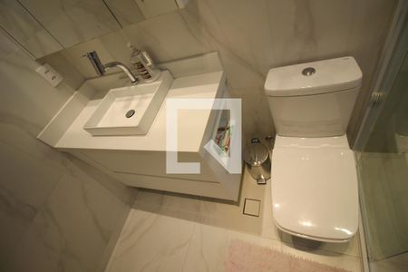 Casa de condomínio à venda com 392m², 4 quartos e 6 vagasQuarto 3 - Banheiro