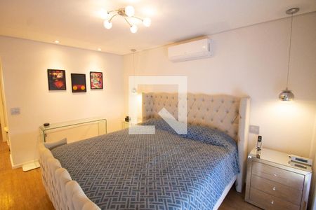 Casa de condomínio à venda com 392m², 4 quartos e 6 vagas Casa de condomínio à venda com 392m², 4 quartos e 6 vagasQuarto 4 - Suíte