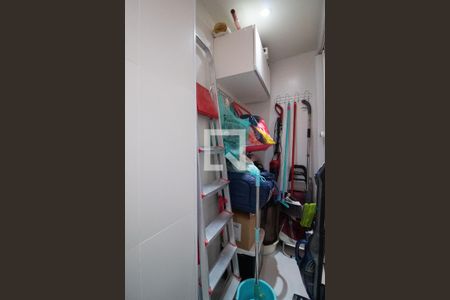 Apartamento à venda com 140m², 3 quartos e 1 vaga Apartamento à venda com 140m², 3 quartos e 1 vagaBanheiro da área de serviço