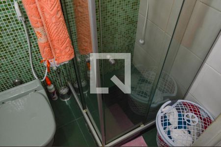 Casa de condomínio à venda com 261m², 6 quartos e 3 vagas Casa de condomínio à venda com 261m², 6 quartos e 3 vagasBanheiro 2