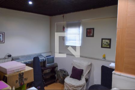 Casa de condomínio à venda com 261m², 6 quartos e 3 vagas Casa de condomínio à venda com 261m², 6 quartos e 3 vagasQuarto 4