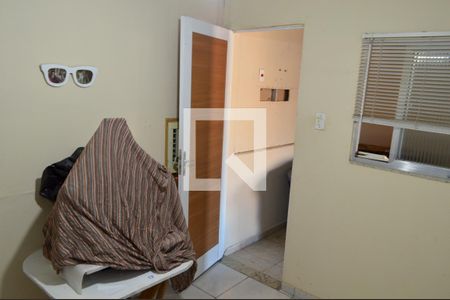 Casa de condomínio à venda com 261m², 6 quartos e 3 vagas Casa de condomínio à venda com 261m², 6 quartos e 3 vagasQuarto Suíte