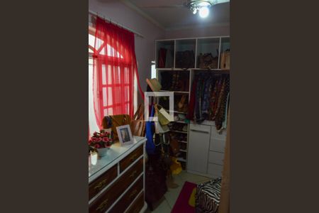 Casa de condomínio à venda com 261m², 6 quartos e 3 vagas Casa de condomínio à venda com 261m², 6 quartos e 3 vagasQuarto 3