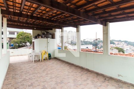 Casa à venda com 150m², 2 quartos e 3 vagasTerraço