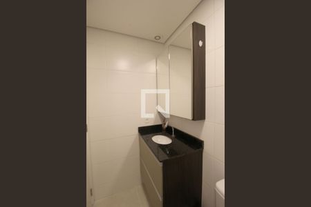 Banheiro de apartamento para alugar com 1 quarto, 38m² em Vila Carvalho, Sorocaba