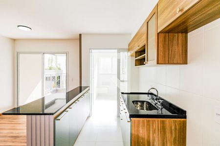 Cozinha de apartamento para alugar com 2 quartos, 66m² em Santo Amaro, São Paulo