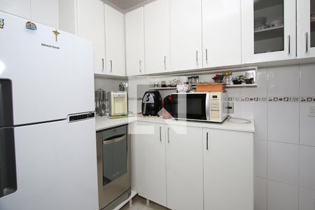 Casa à venda com 120m², 3 quartos e 2 vagas Casa à venda com 120m², 3 quartos e 2 vagasCozinha