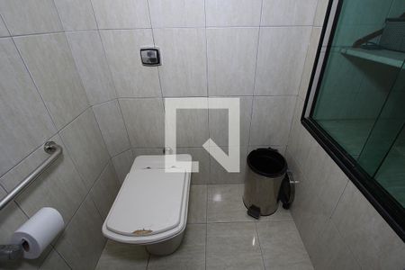 Casa à venda com 120m², 3 quartos e 2 vagas Casa à venda com 120m², 3 quartos e 2 vagasBanheiro