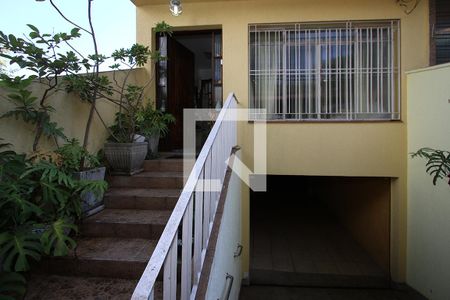 Casa à venda com 120m², 3 quartos e 2 vagas