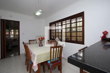 Casa à venda com 120m², 3 quartos e 2 vagas Casa à venda com 120m², 3 quartos e 2 vagasCozinha