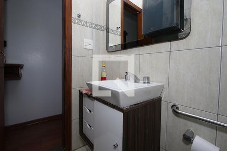 Casa à venda com 120m², 3 quartos e 2 vagas Casa à venda com 120m², 3 quartos e 2 vagasBanheiro