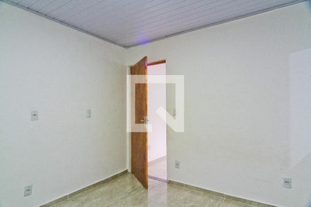 Quarto 1 de casa para alugar com 2 quartos, 60m² em Vila Primavera, São Paulo
