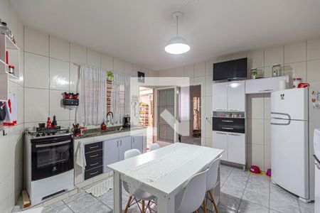 Casa à venda com 440m², 5 quartos e 7 vagasCozinha - Casa 3