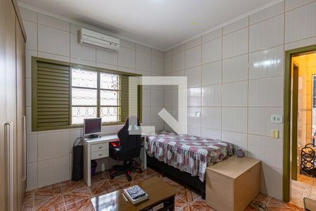 Quarto 1 - Casa 1 de casa à venda com 5 quartos, 440m² em Vila Pinheirinho, Santo André
