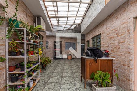 Casa à venda com 440m², 5 quartos e 7 vagasQuintal