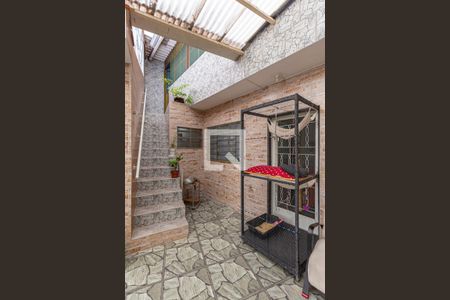 Casa à venda com 440m², 5 quartos e 7 vagasEscada Acesso Salão